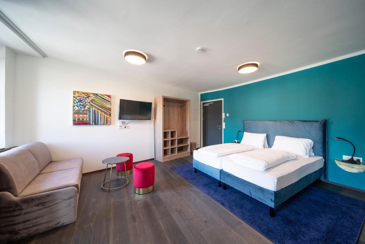 Aparthotel Blackhome Boutique I Contactless Check-in 3*